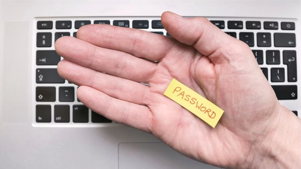 Νέο εργαλείο της Google σας ενημερώνει εάν κινδυνεύει ο κωδικός πρόσβασής σας